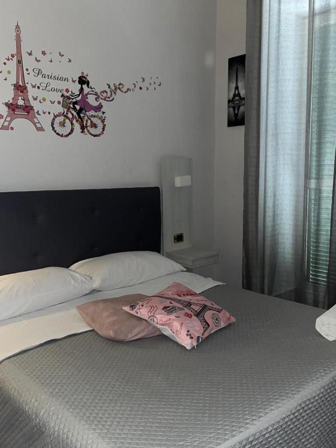 Ania Hotels Napels Buitenkant foto